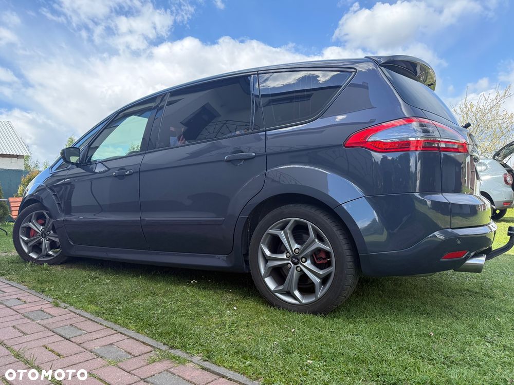 Ford S-Max - 10