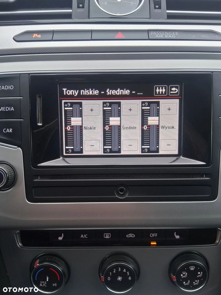 Volkswagen Passat Variant - 14