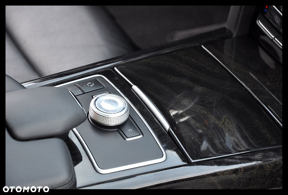 Mercedes-Benz Klasa E 300 CDI DPF BlueEFFICIENCY 7G-TRONIC Avantgarde - 27