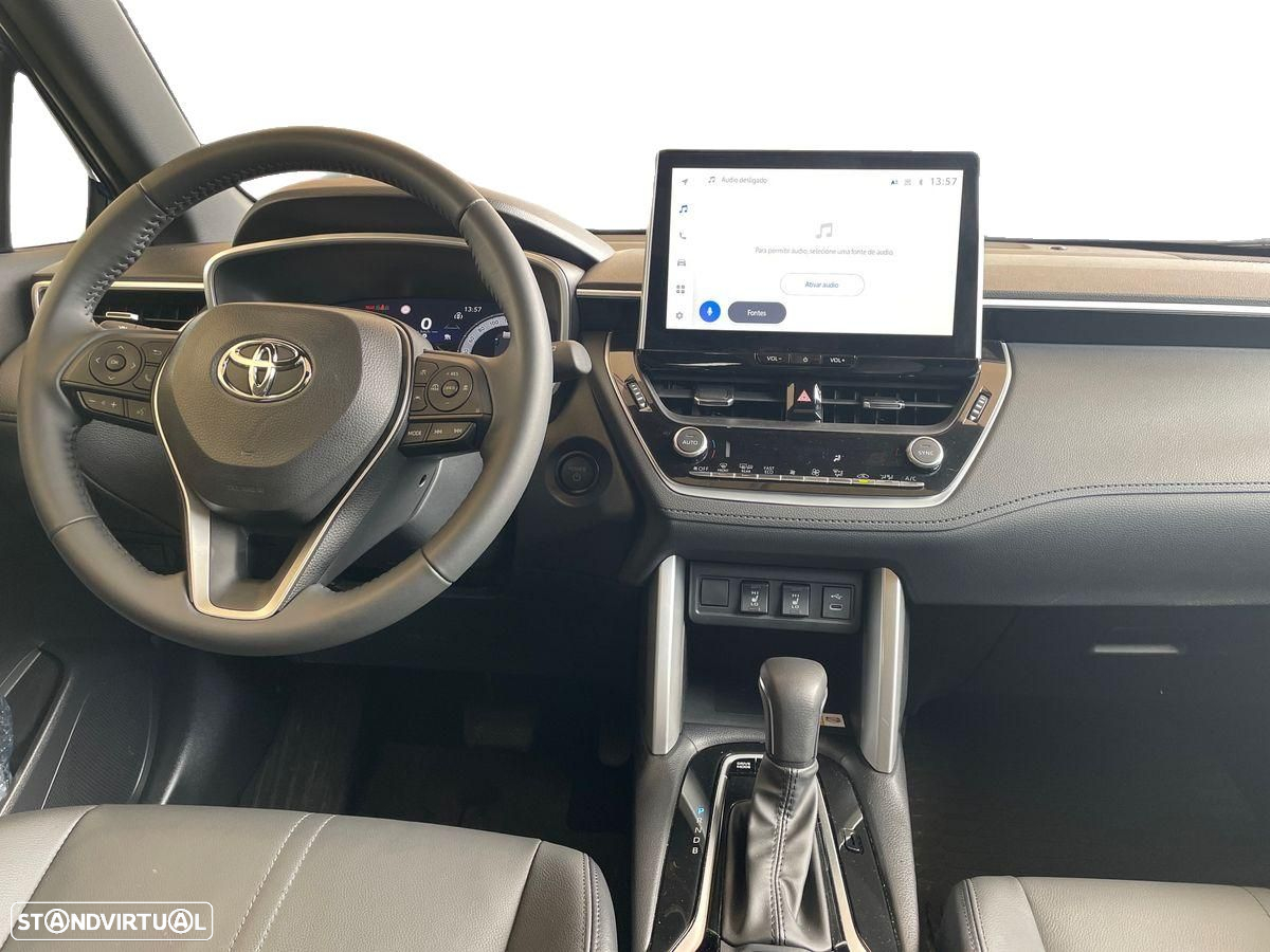 Toyota Corolla Cross 2.0 Hybrid Luxury - 8