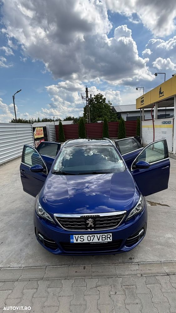 Peugeot 308 PureTech 130 GPF Stop & Start Allure Business-Paket - 18