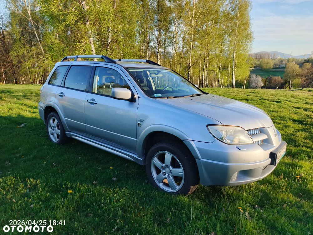Mitsubishi Outlander 2.0 Intense DAKAR - 1