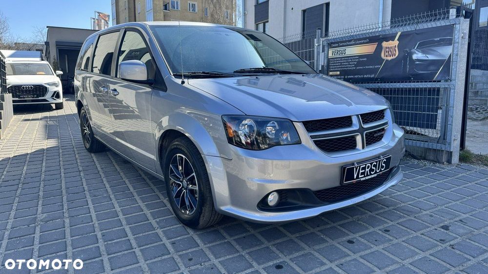 Dodge Grand Caravan - 3