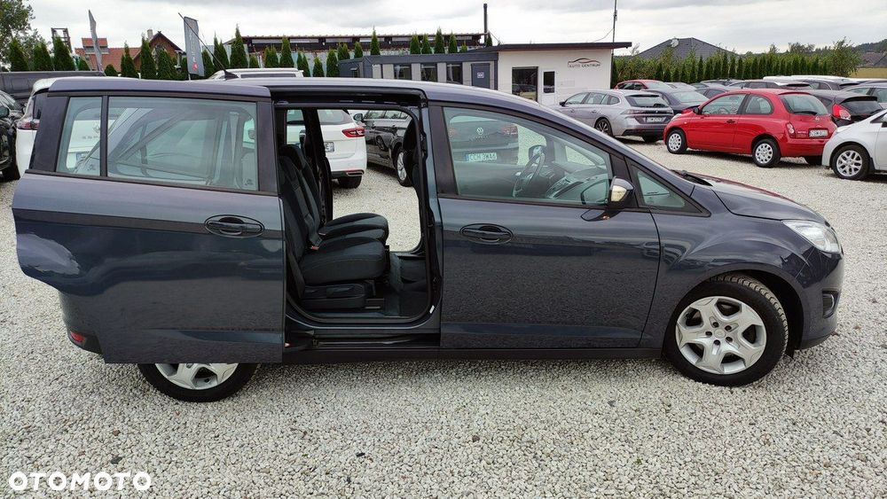 Ford Grand C-MAX - 35