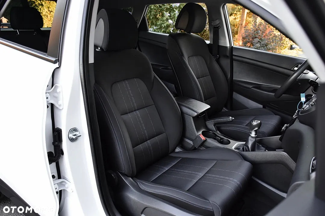 Hyundai Tucson 1.6 GDi 2WD Select - 30