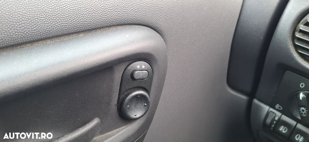 OPEL Corsa 2001 — imagine 21