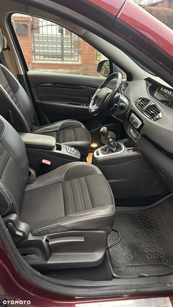 Renault Scenic 1.2 TCE Energy Bose - 13