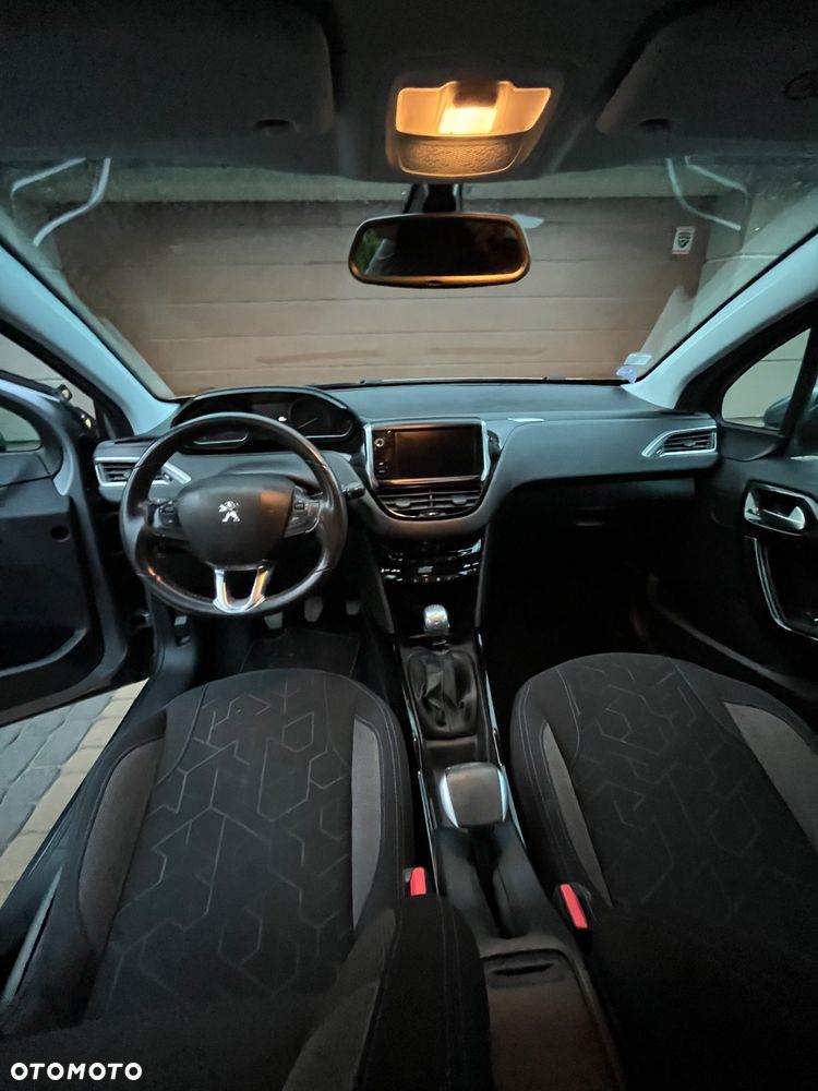 Peugeot 2008 - 25