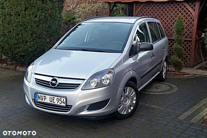 Opel Zafira - 1