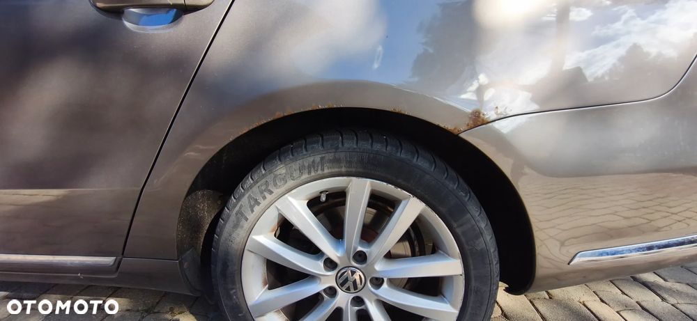 Volkswagen Passat 2.0 TDI DSG BlueMotion Technology Comfortline - 6