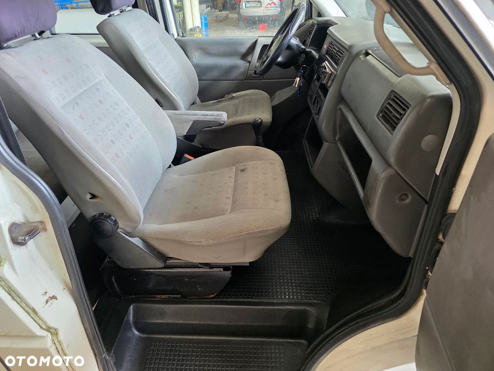 Volkswagen Transporter - 10
