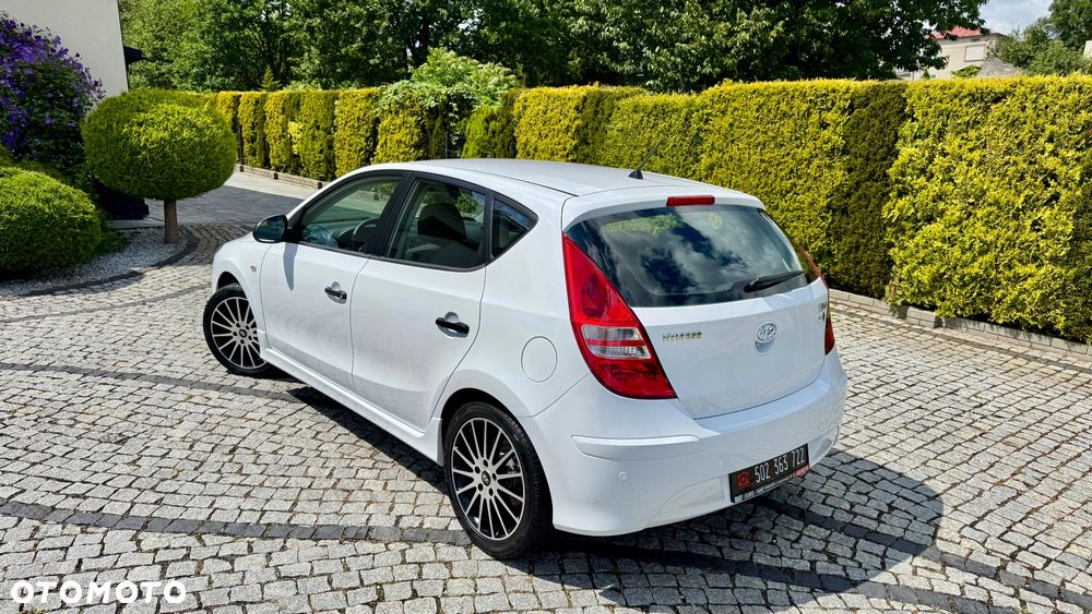 Hyundai i30 1.4 Intro Edition - 21