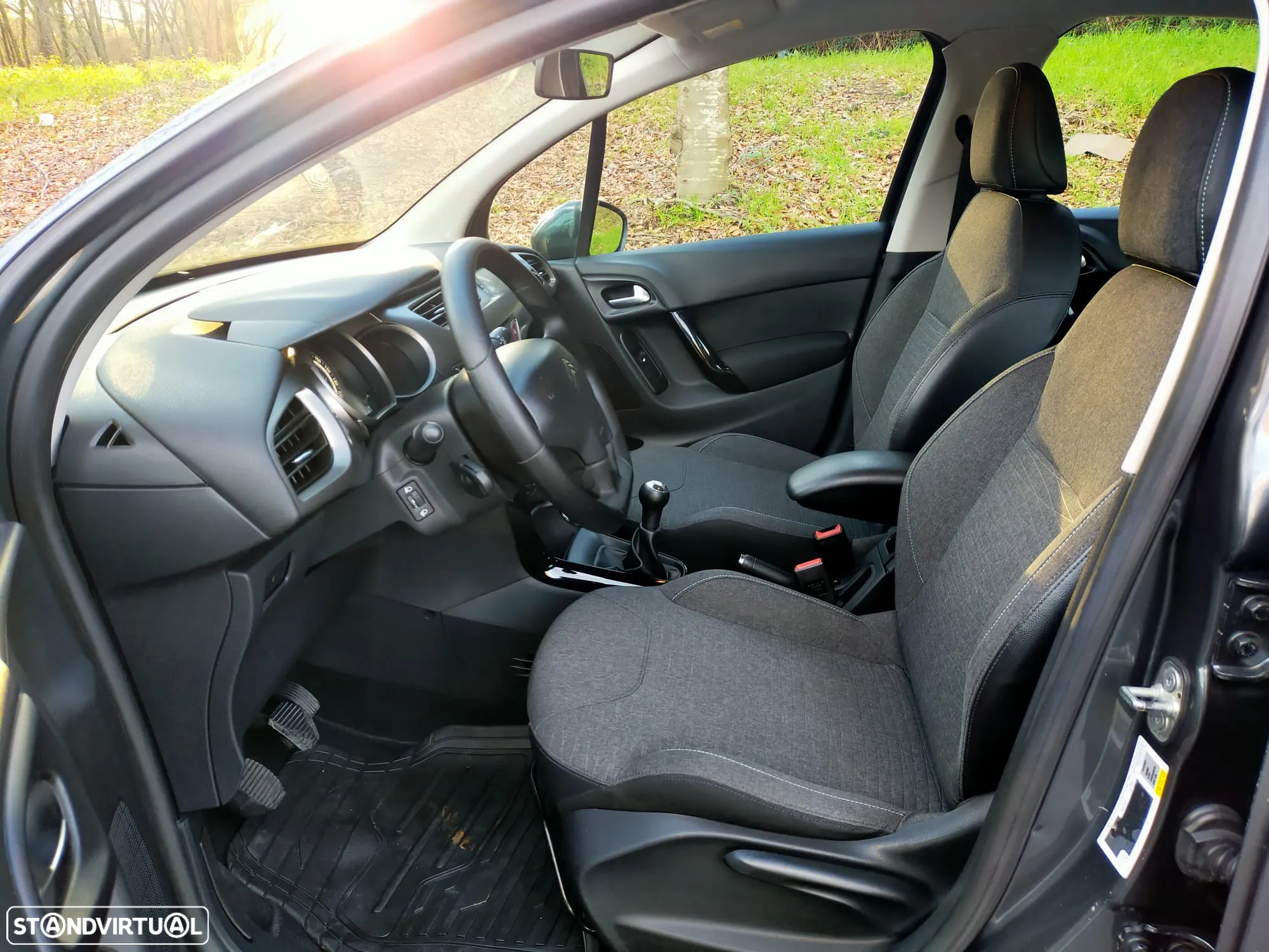 Citroën C3 1.2 PureTech Attraction - 8