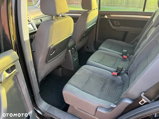 Volkswagen Touran 2.0 TDI DPF Trendline - 9