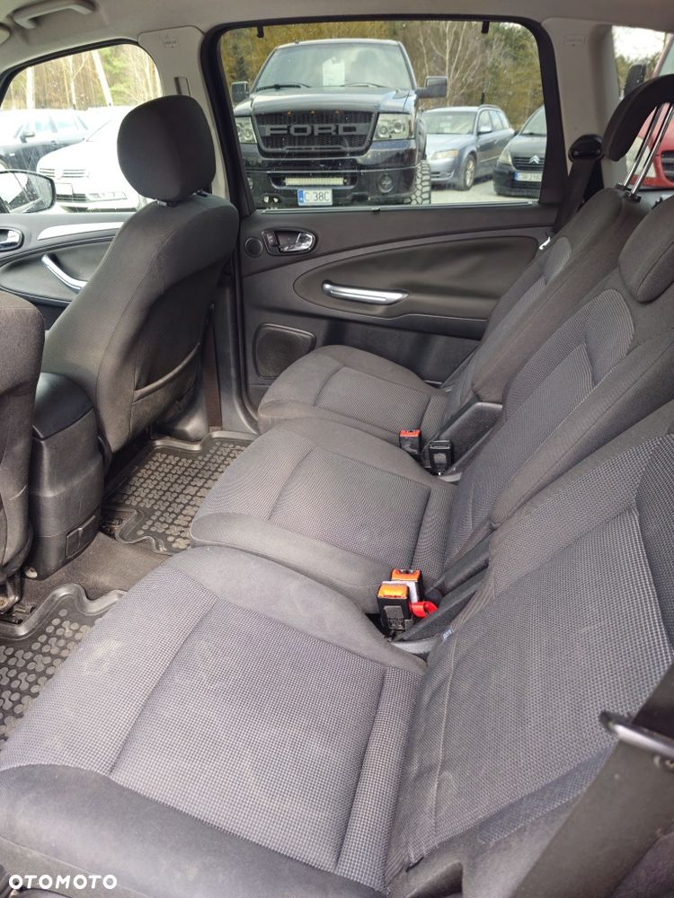 Ford S-Max - 7