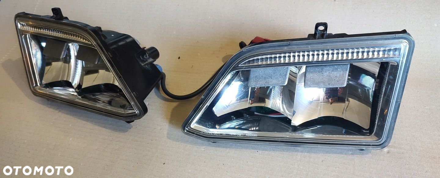 HALOGEN DACHOWY SCANIA S R NGT KOMPLET 2535367 2535367 - 3