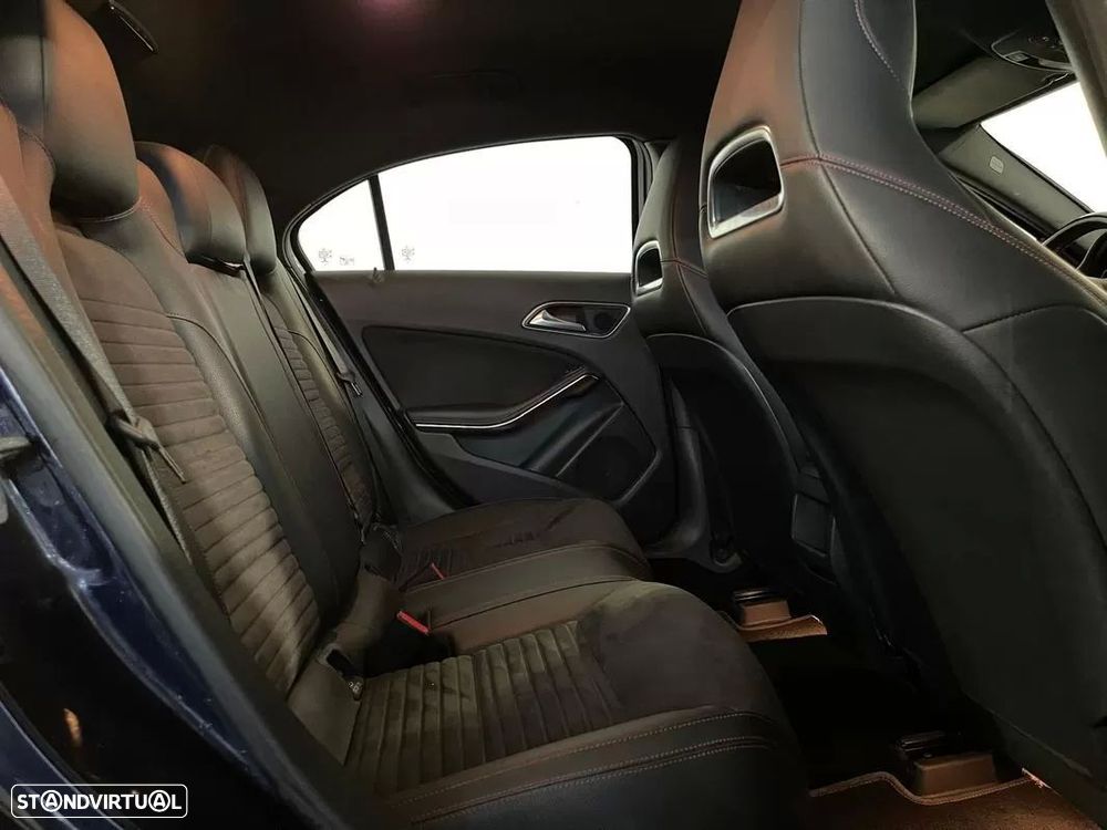 Mercedes-Benz A 180 d 7G-DCT AMG Line - 19