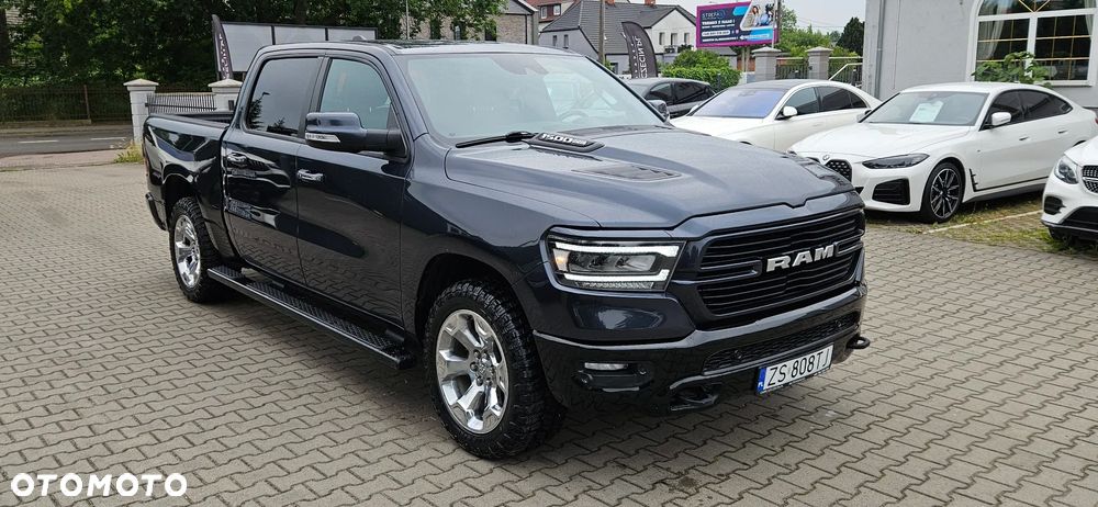 RAM 1500 Crew Cab Laramie - 3