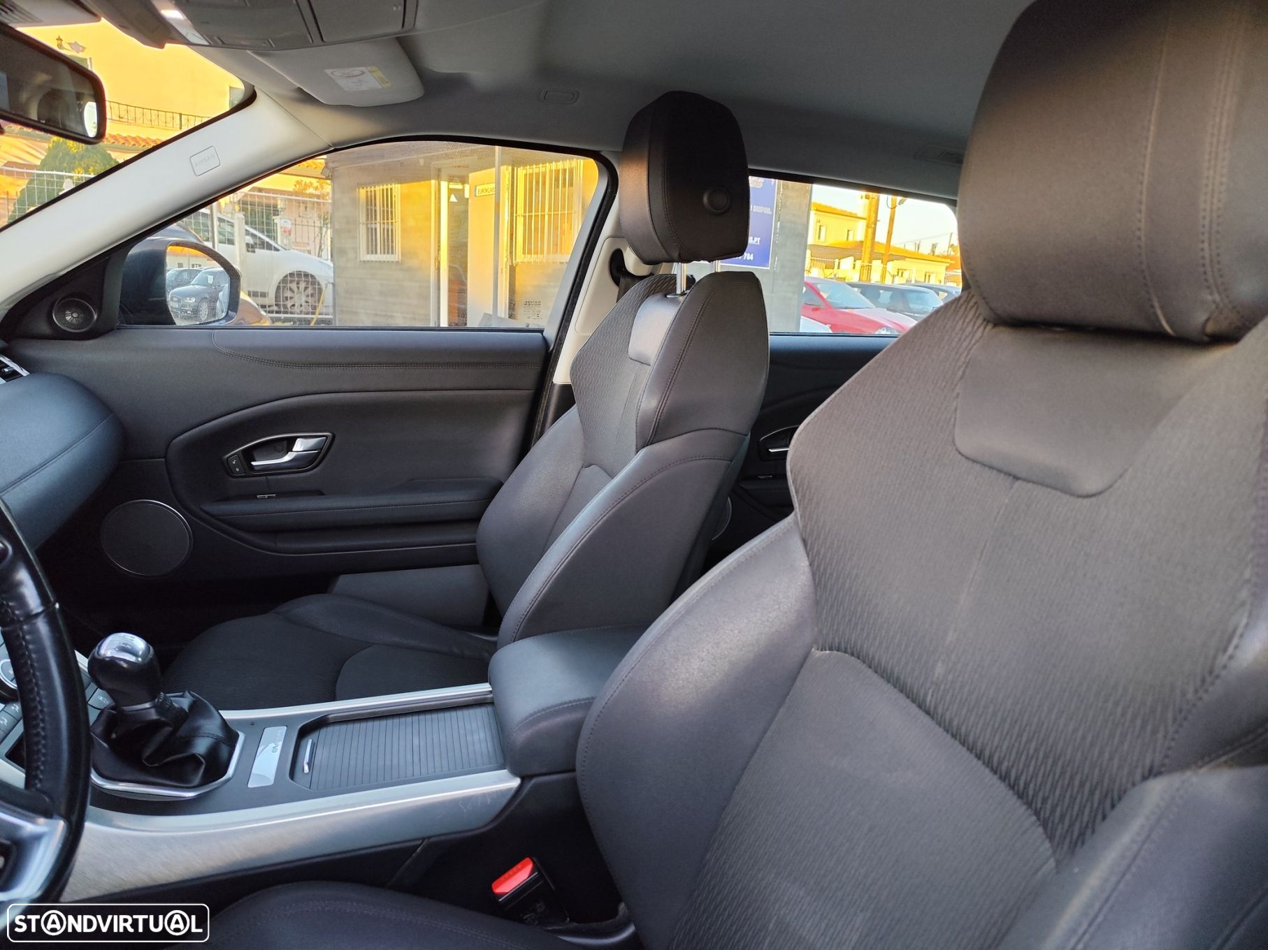 Land Rover Range Rover Evoque 2.0 TD4 Pure - 24