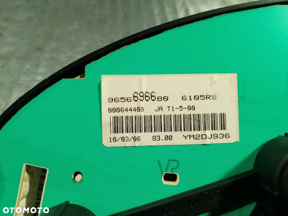 LICZNIK PEUGEOT 206 9656696680 1.4 16V - 2