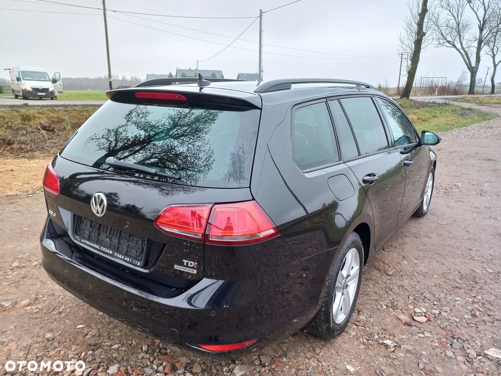 Volkswagen Golf - 11