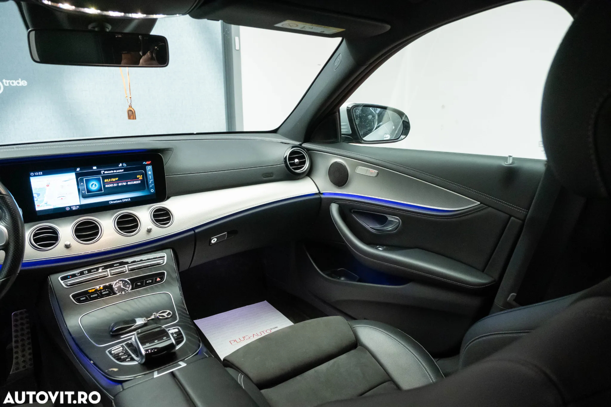 Mercedes-Benz E 200 9G-TRONIC AMG Line - 21