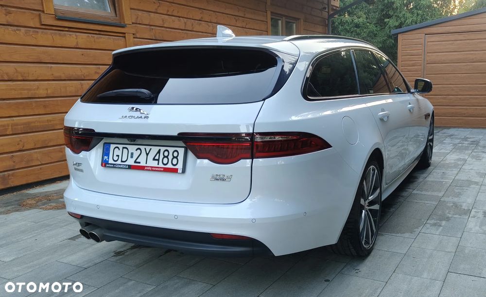 Jaguar XF 2.0 i4D AWD R-Sport - 3