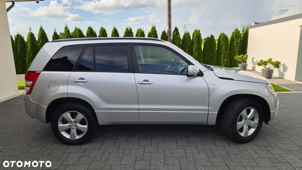Suzuki Grand Vitara 1.9 DDiS Premium EU5 - 25
