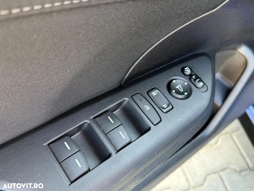 Honda Civic 1.5 VTEC Turbo Sport Plus - 25