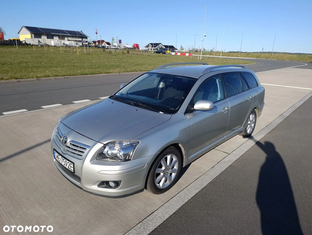 Toyota Avensis 1.8 VVT-i Sol - 7