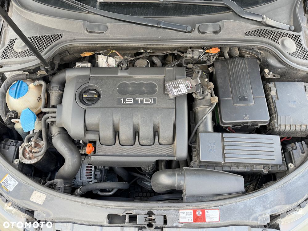 Audi A3 Sportback 1.9 TDI Ambiente - 8