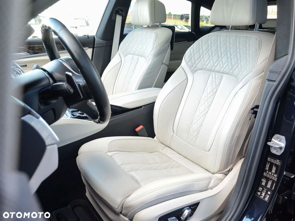 BMW Seria 6 640i xDrive Edycja M Sport - 38