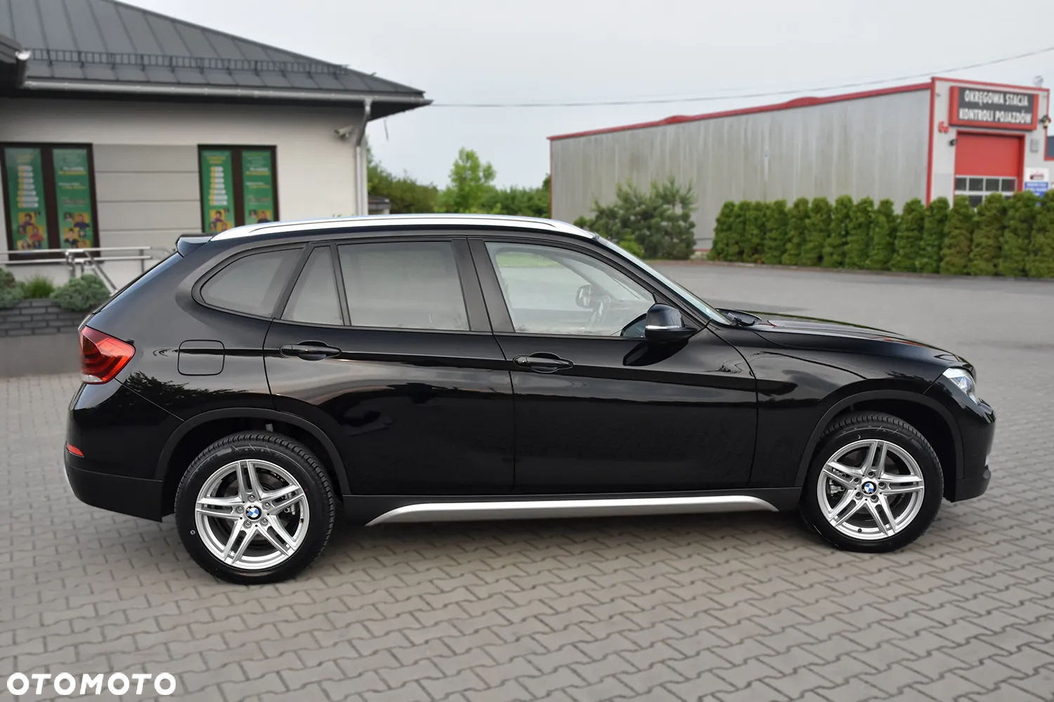 BMW X1 sDrive18i xLine - 24