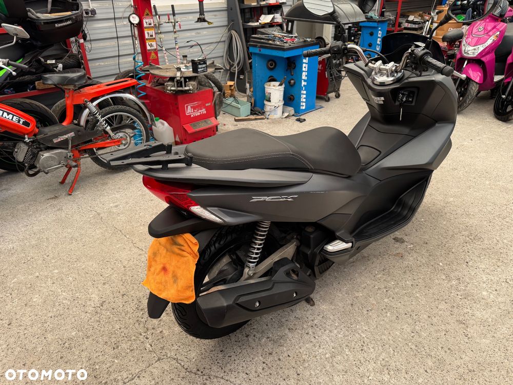 Honda PCX - 7