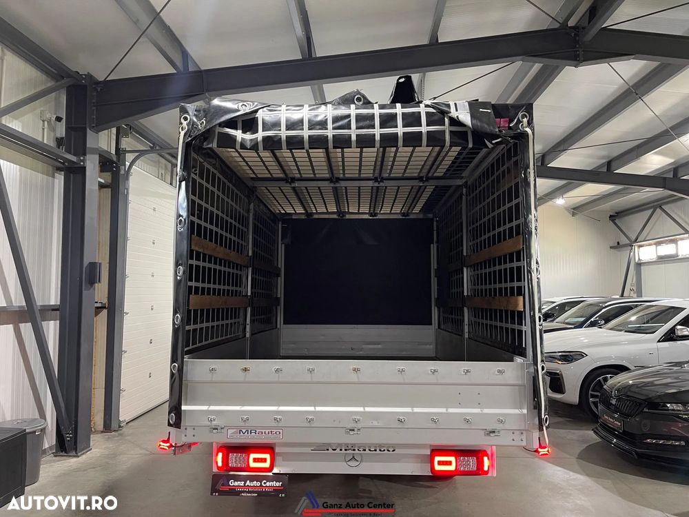 Mercedes-Benz Sprinter - 24