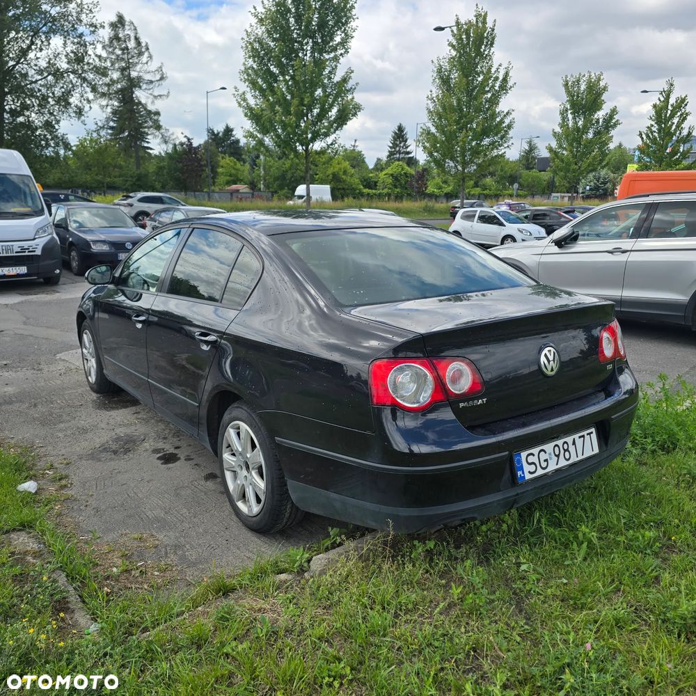 Volkswagen Passat 1.9 TDI Trendline - 6