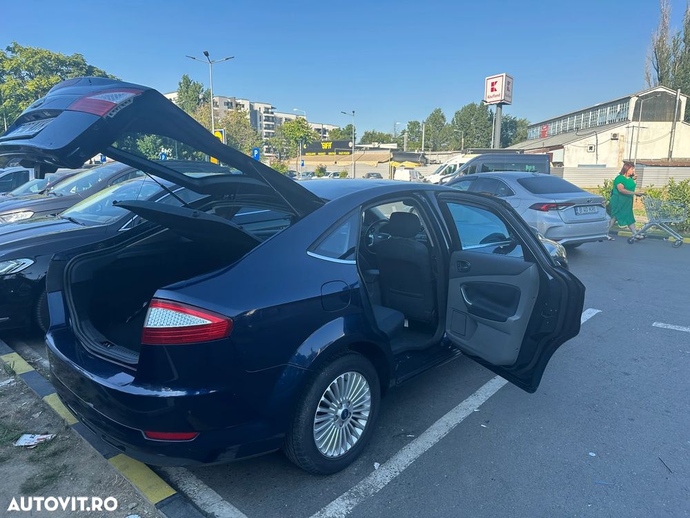 Ford Mondeo 2.0 PFi Titanium - 4