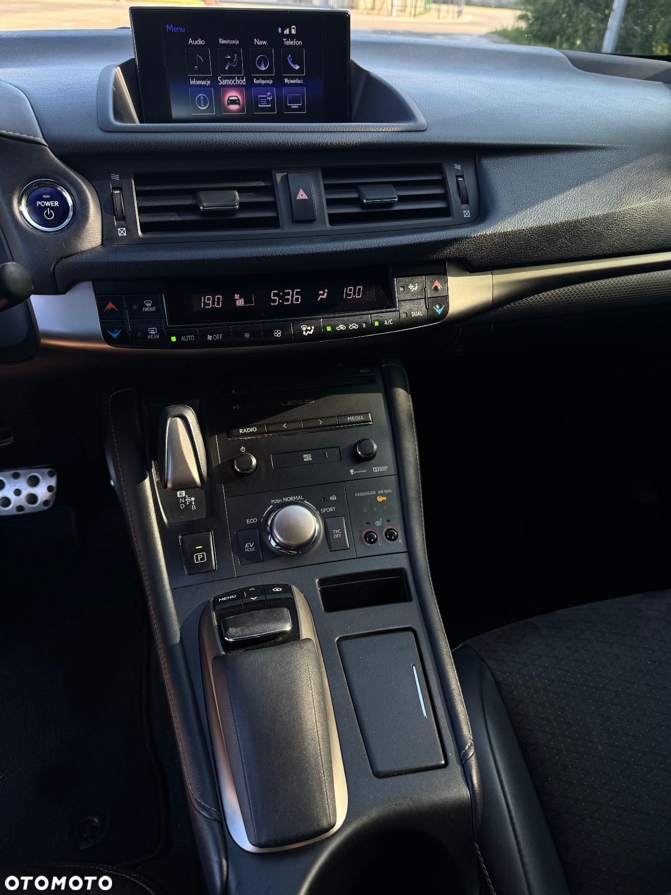 Lexus CT - 18
