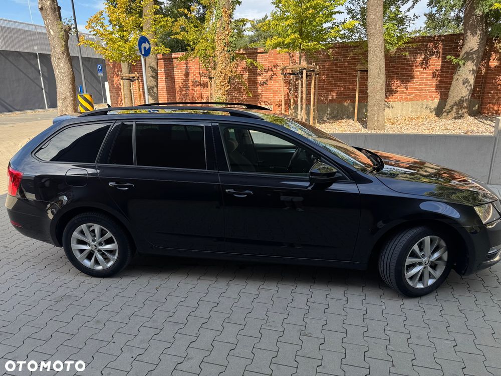 Skoda Octavia 2.0 TDI Ambition DSG - 9