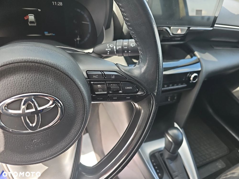 Toyota Yaris Cross - 18