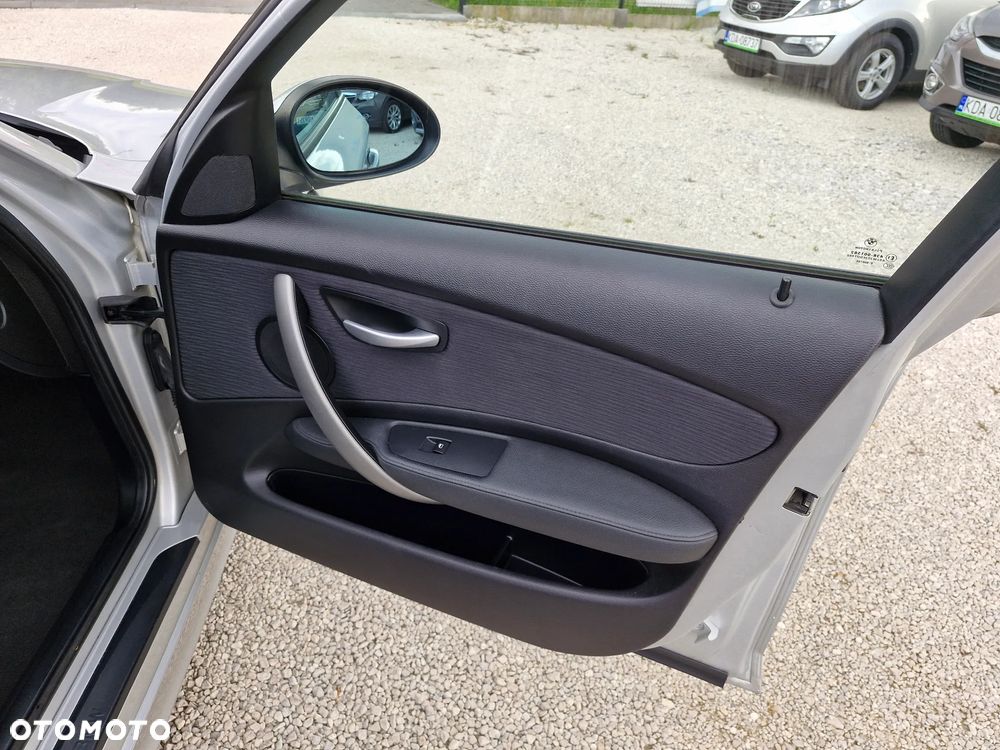 BMW Seria 1 116i - 20