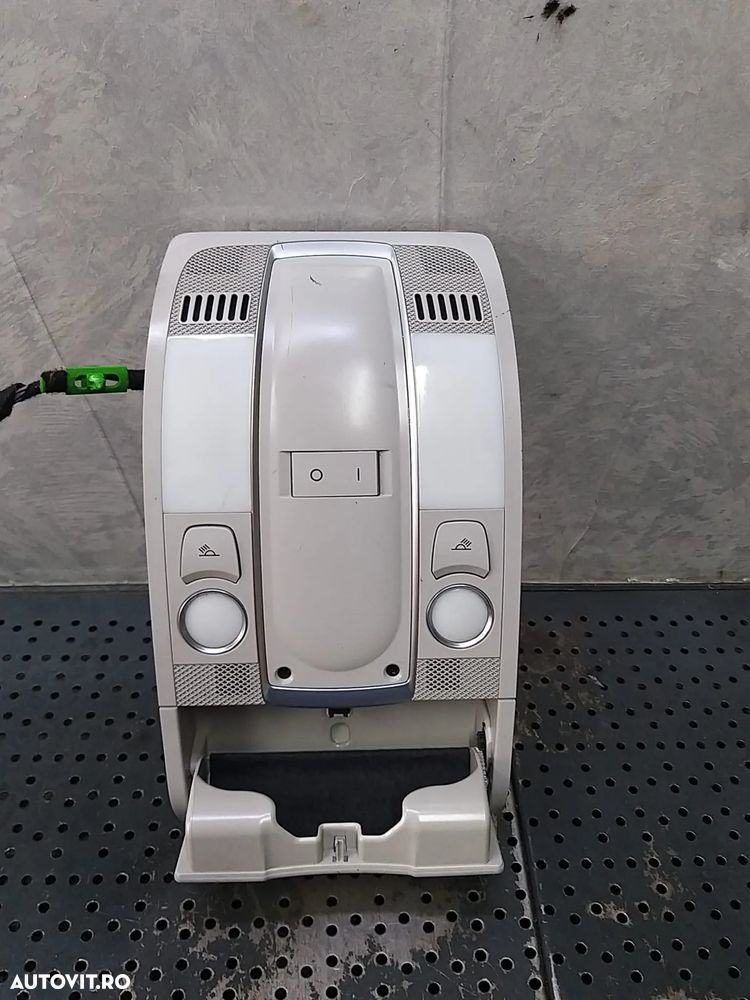 Lampa plafoniera fata suport ochelari audi a6 c6 4f 4f0947135bp - 1