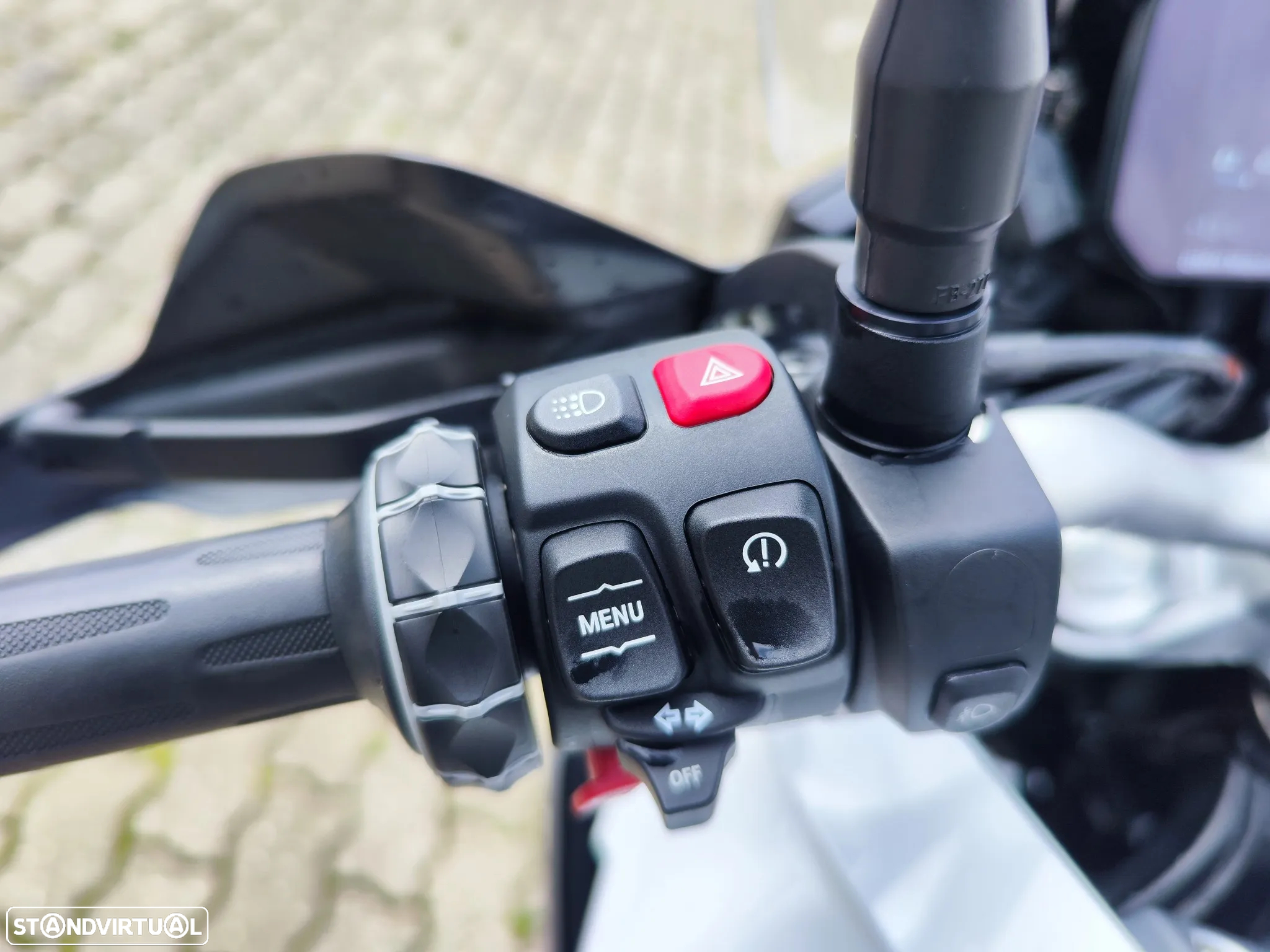 BMW F 900 XR - 15