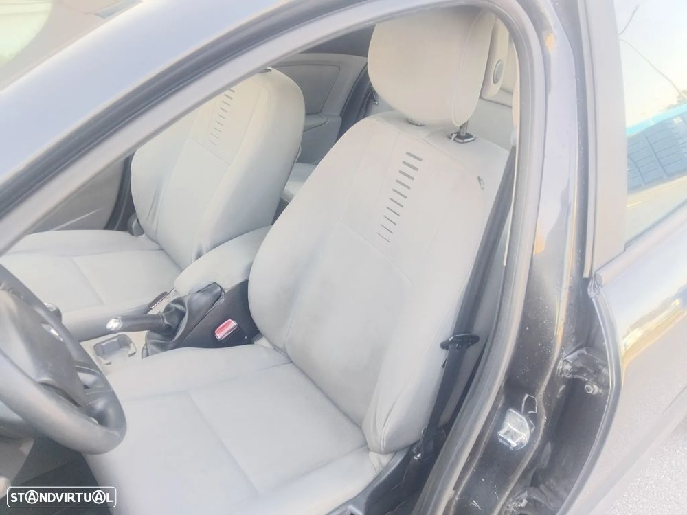 Renault Mégane Sport Tourer - 8