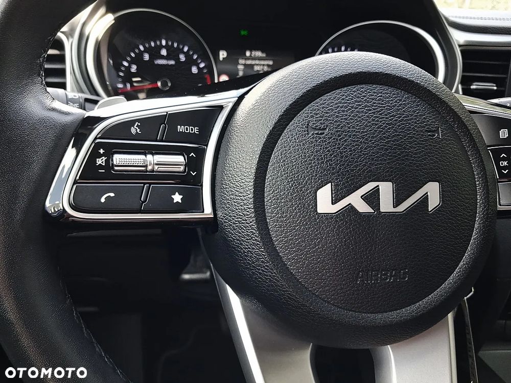 Kia XCeed 1.5 T-GDI M DCT - 24