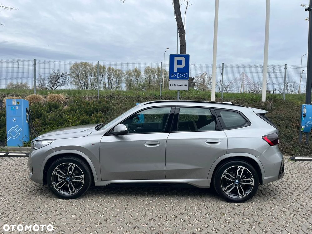 BMW iX1 xDrive30 - 3