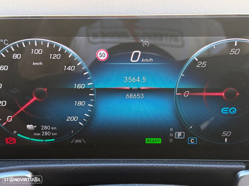 Mercedes-Benz EQB 300 4Matic - 2