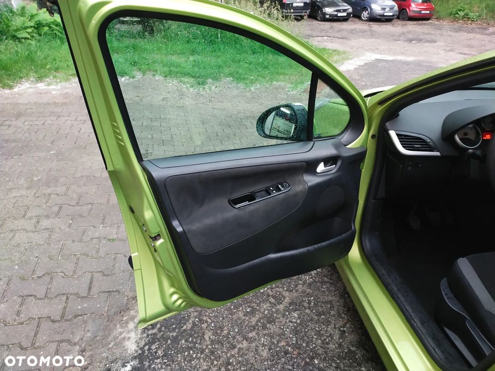 Peugeot 207 95 VTi Urban Style - 8