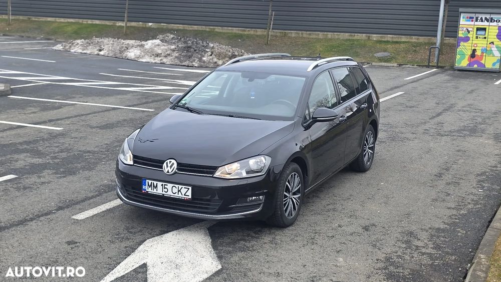 Volkswagen Golf 2.0 TDI Highline - 18