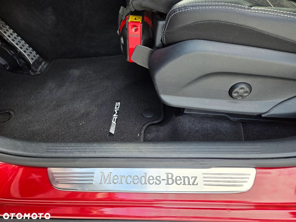 Mercedes-Benz GLC - 33